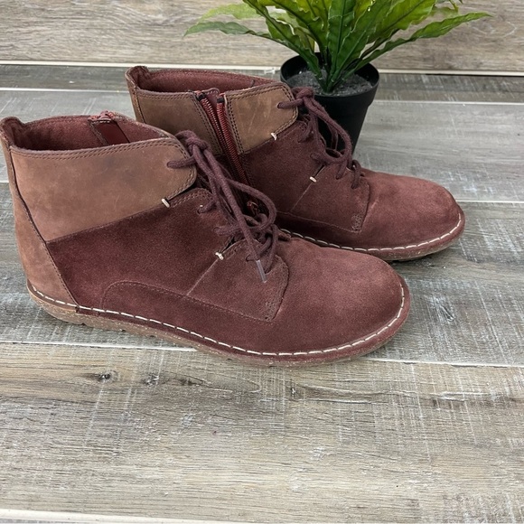 CLARKS Tamitha Key Mahogany Laced Ankle Boot Side Zipper Women’s Size 7 - Picture 6 of 16
